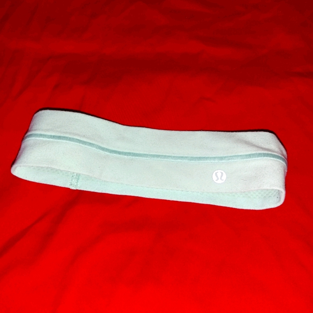 Lululemon headband.
